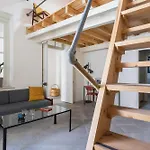 Vakantiehuis Charming Loft House With Garden In Old