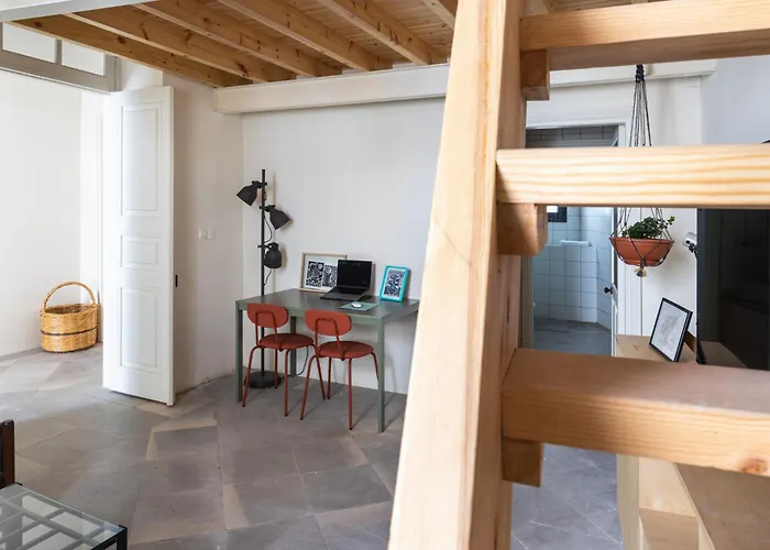 Charming Loft House With Garden In Old *