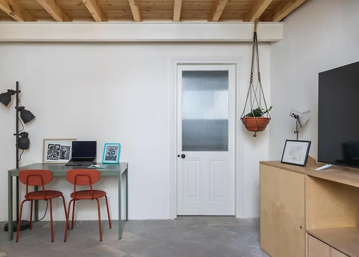 Tatil Evi Charming Loft House With Garden In Old